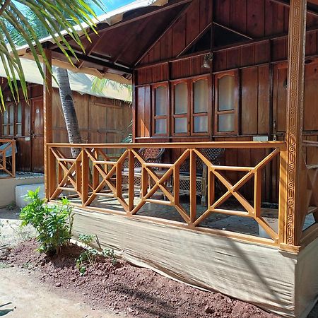 Big Fish Hotel Canacona Quarto foto